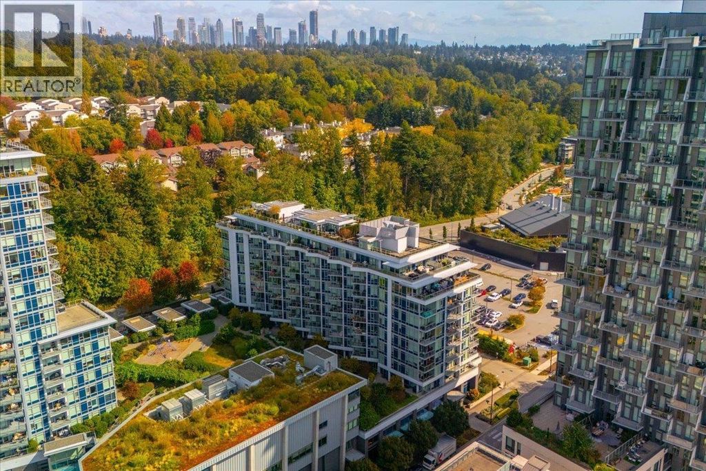 706 3557 Sawmill Crescent, Vancouver