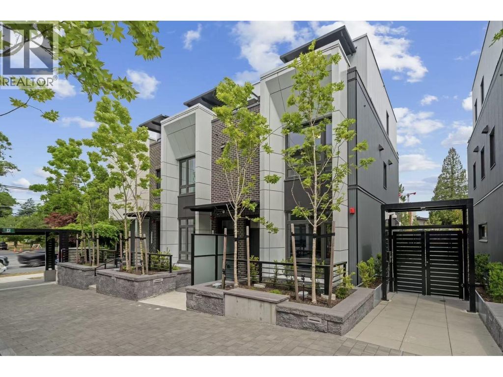 6292 Oak Street, Vancouver