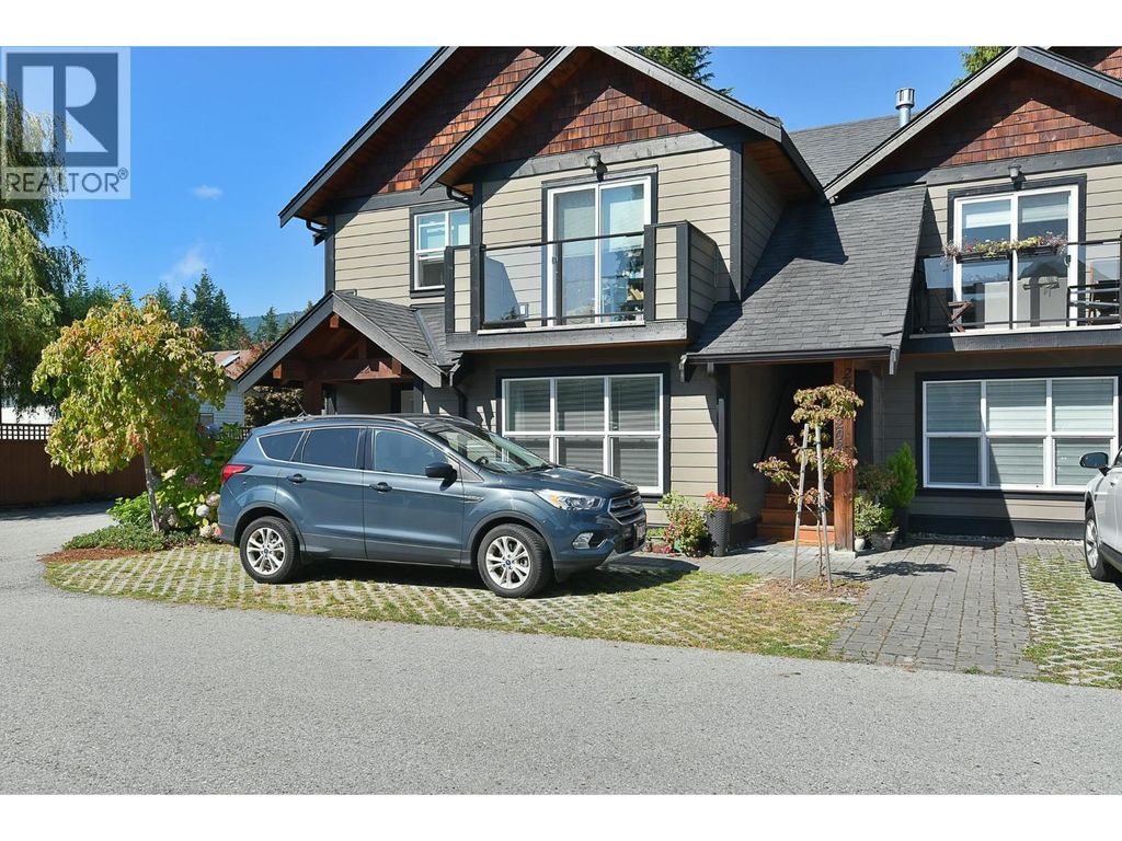 208 518 Shaw Road, Gibsons