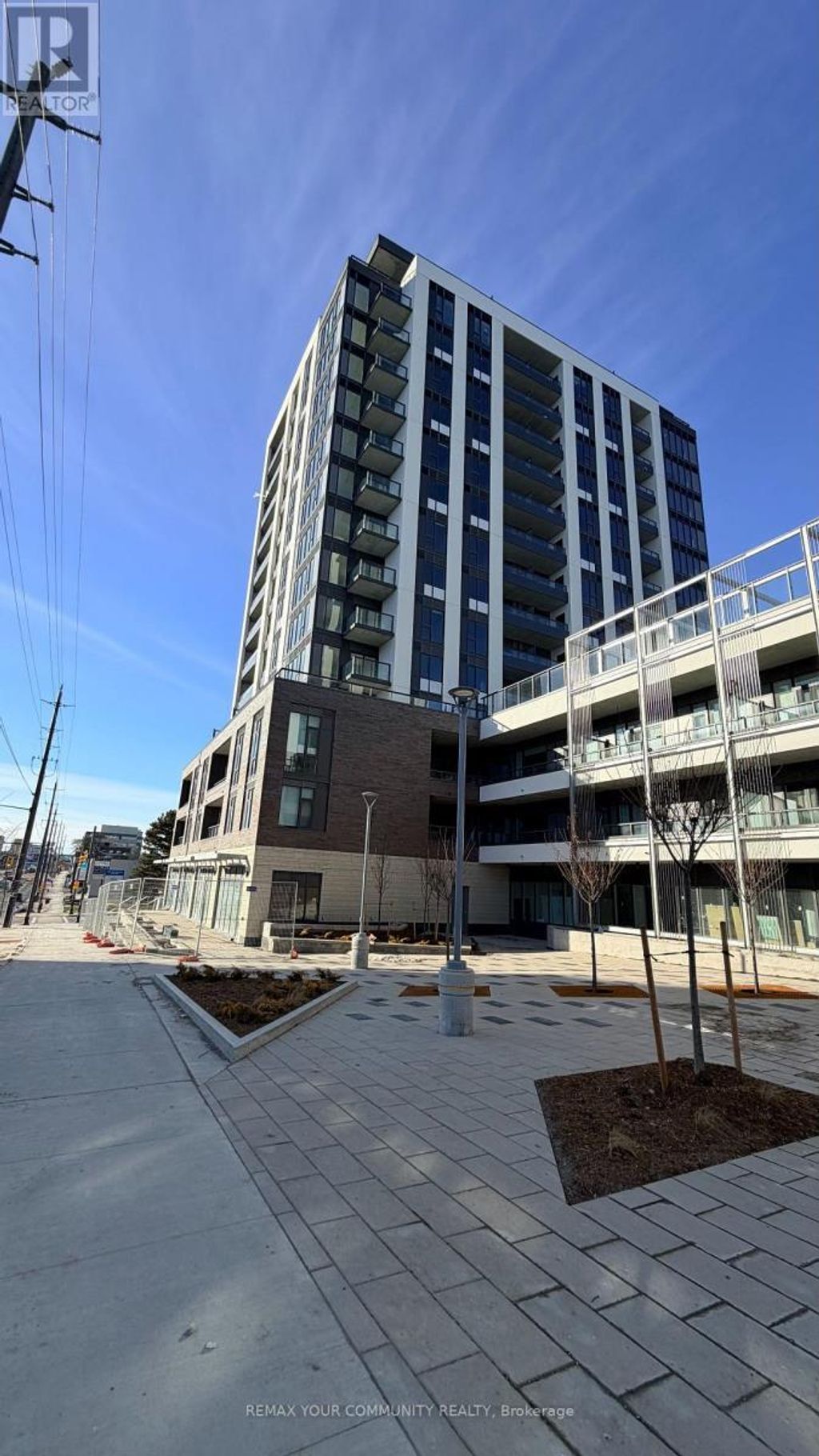 907 - 705 Davis Drive, Newmarket (huron Heights-Leslie Valley)