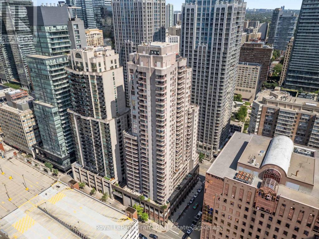 2910 - 736 Bay Street, Toronto (bay Street Corridor)