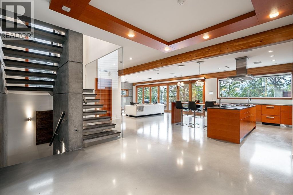 7317 Barnet Road, Burnaby