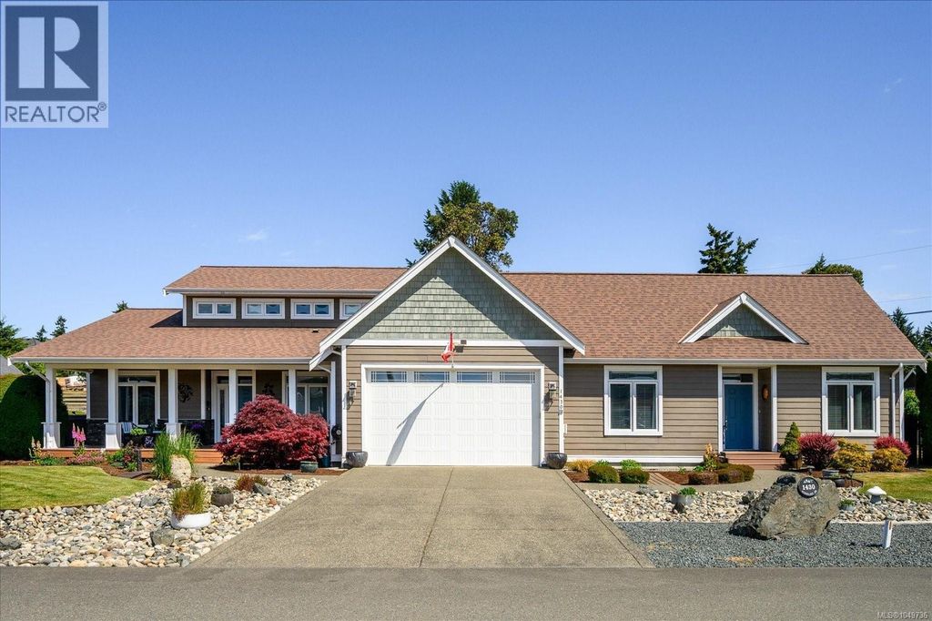 1430 Stone Lake Dr, Nanoose Bay