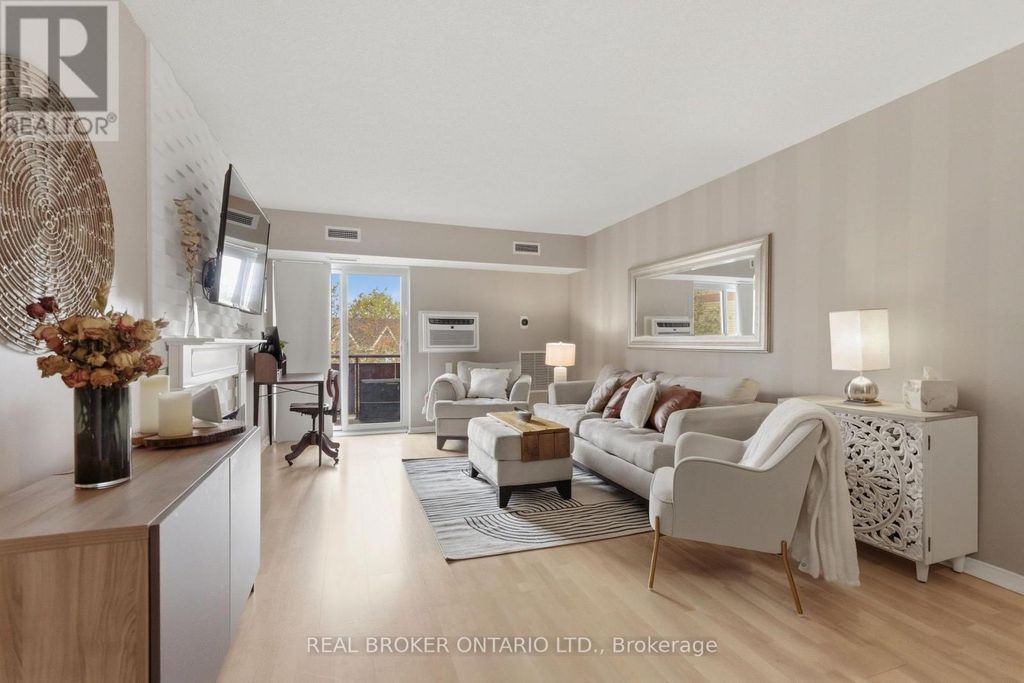 302c - 211 Forum Drive, Mississauga (hurontario)