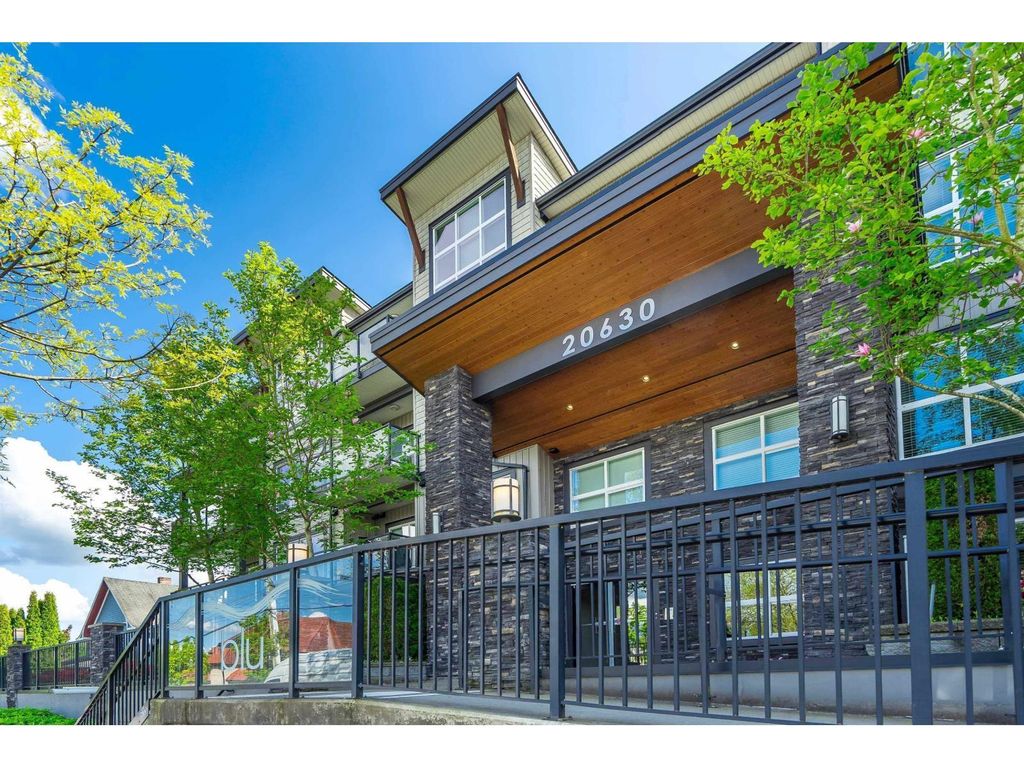 209 20630 Douglas Crescent, Langley