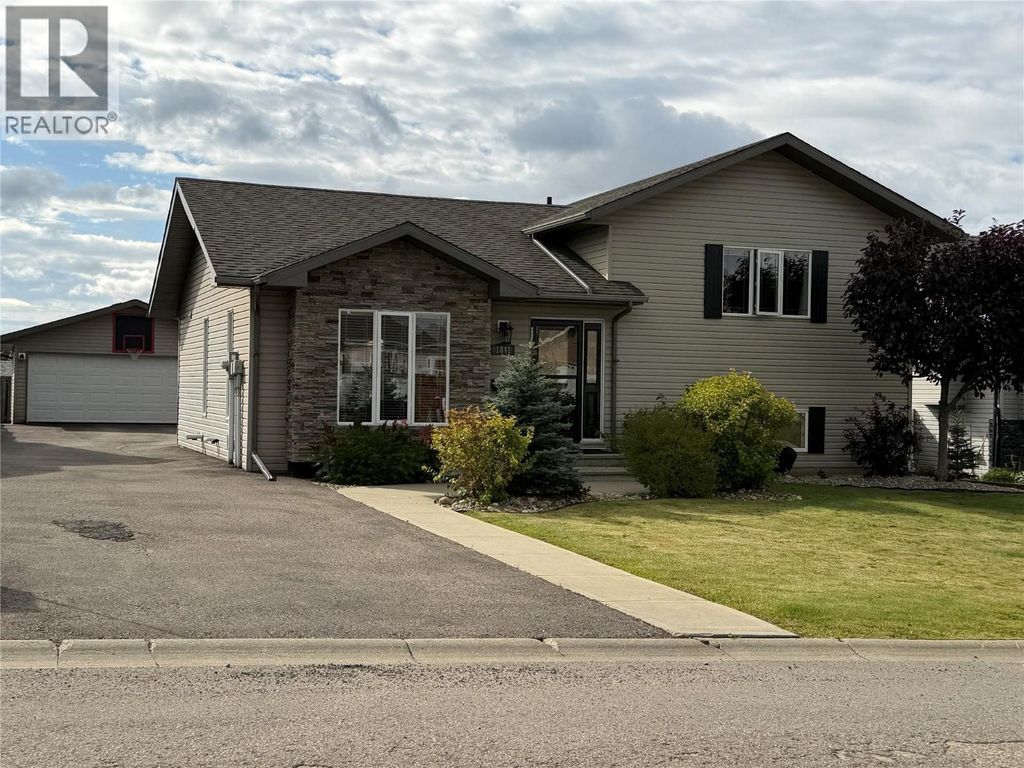 1841 87 Avenue, Dawson Creek