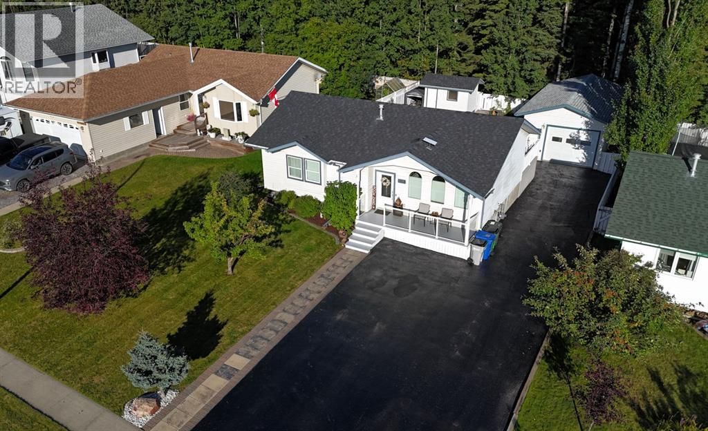 1013 61 Street, Edson