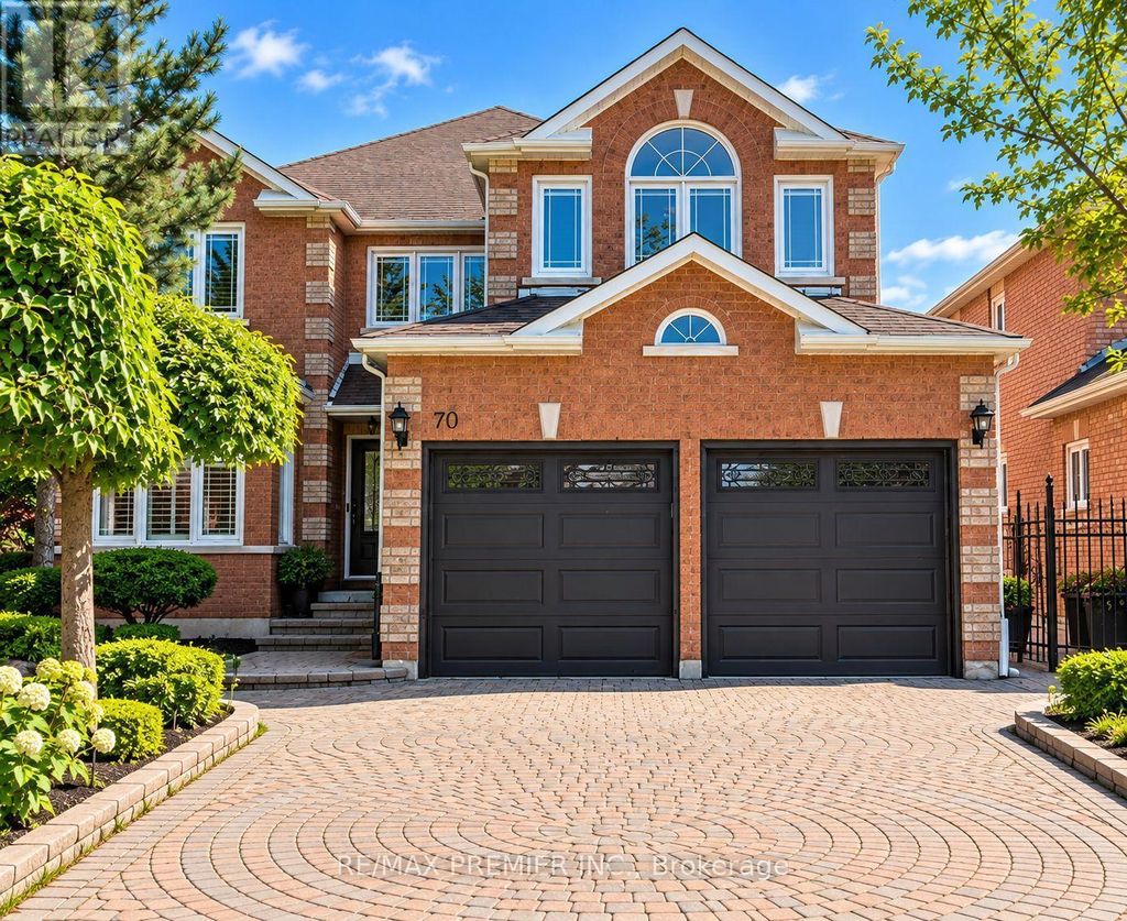 70 Bilbermar Drive, Richmond Hill (devonsleigh)