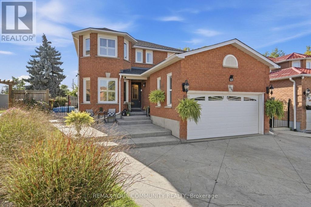 44 Candy Crescent W, Brampton (northwood Park)