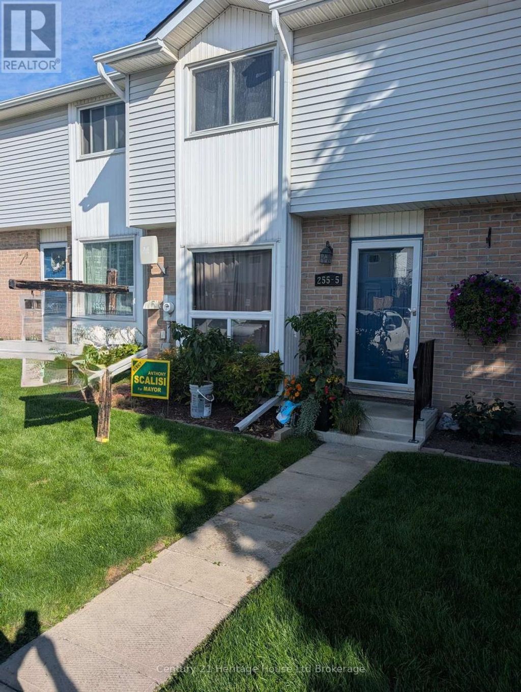 5 - 255 Lansdowne Avenue, Woodstock (woodstock - North)