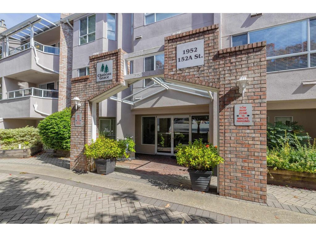 104 1952 152a Street, Surrey