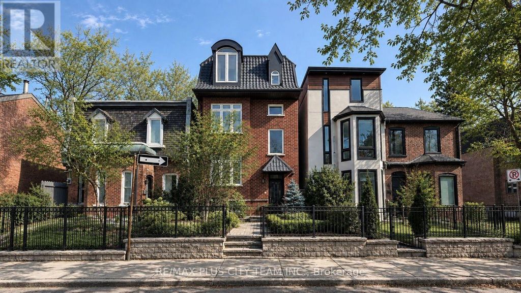 2 - 381 Ontario Street, Toronto (moss Park)