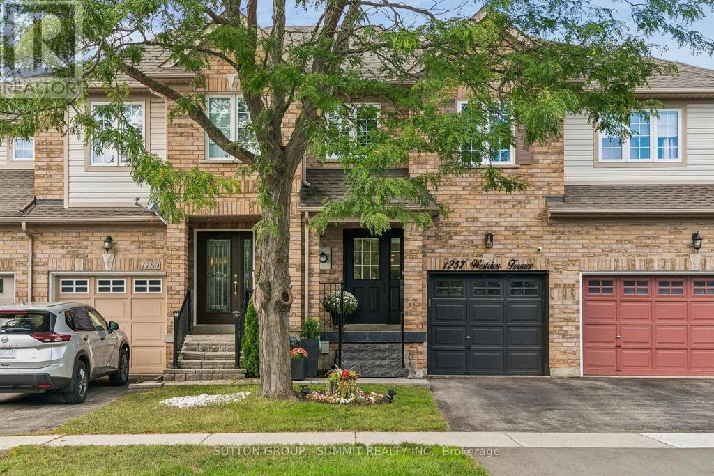 1257 Westview Terrace, Oakville (wt West Oak Trails)