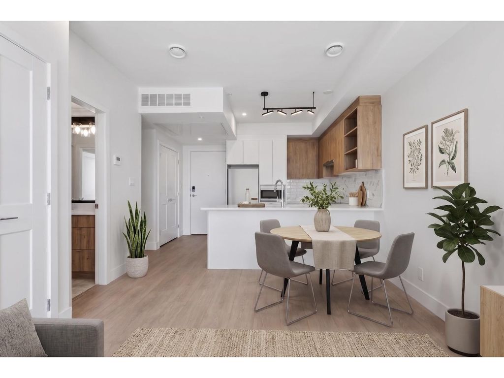 304 2233 156 Street, Surrey