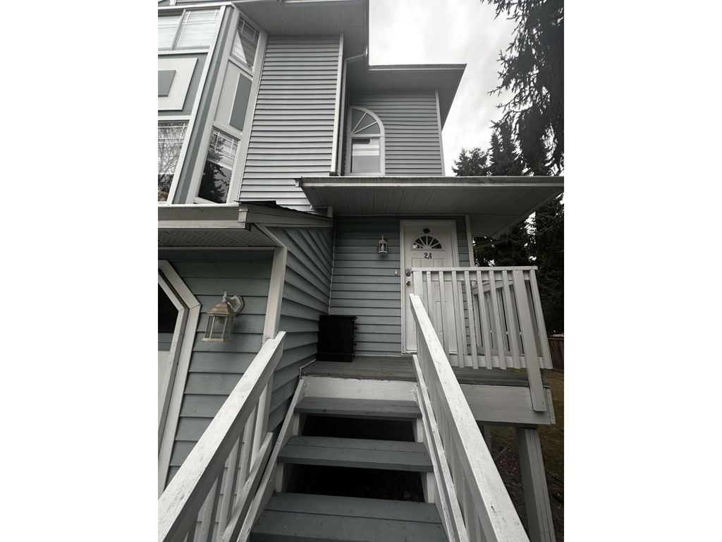24 15550 89 Avenue, Surrey