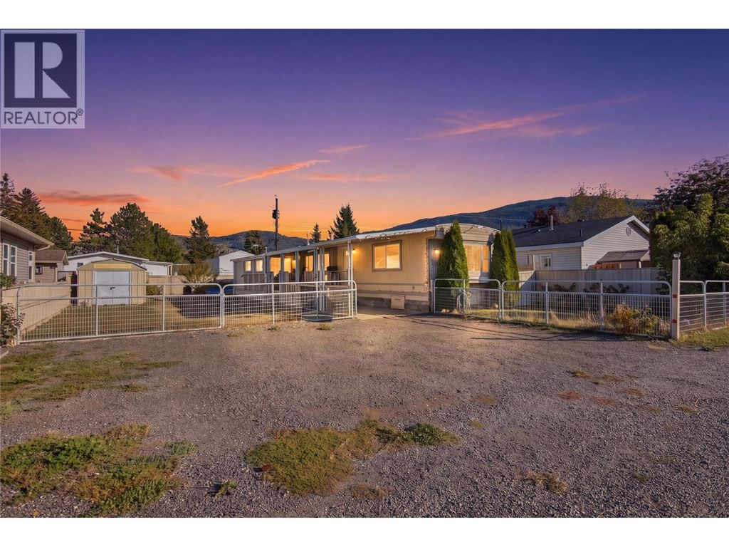 1352 Douglas Street, Merritt