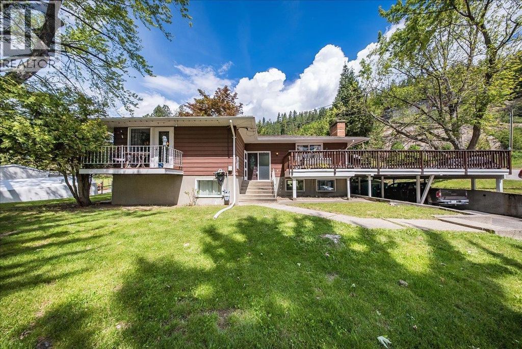 1106 Clarke Road, Robson