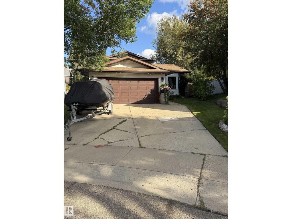 5 Chelsea Mr, Sherwood Park