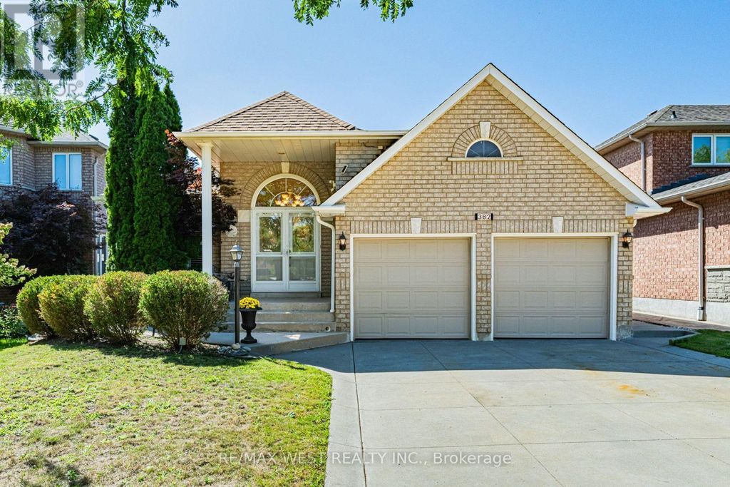 382 Melville Avenue, Vaughan (maple)