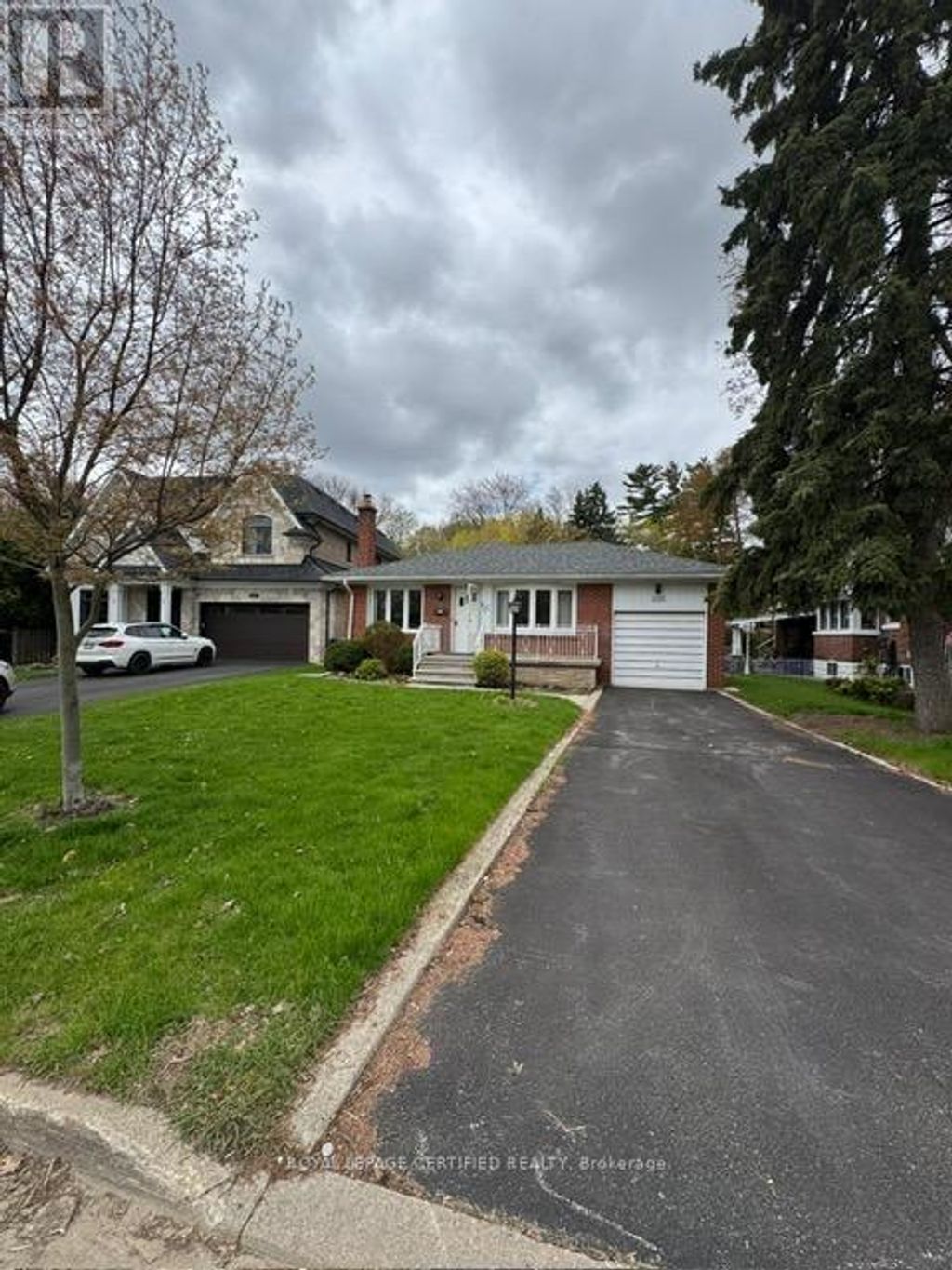 1540 Trotwood Avenue, Mississauga (mineola)