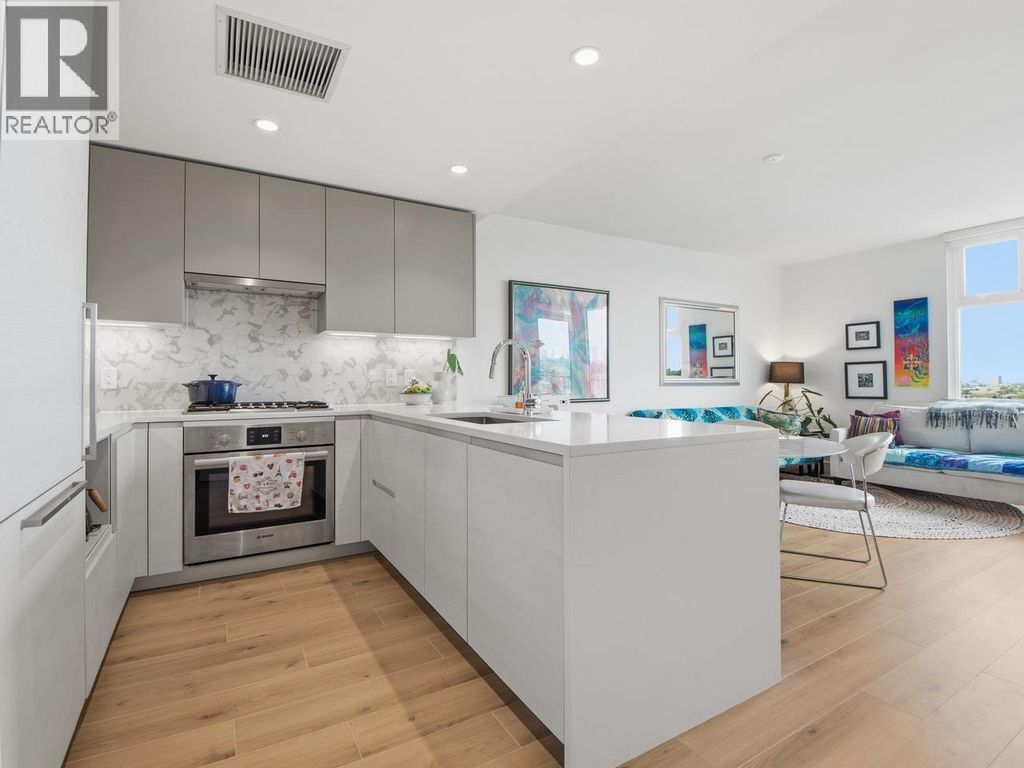 1304 8188 Fraser Street, Vancouver