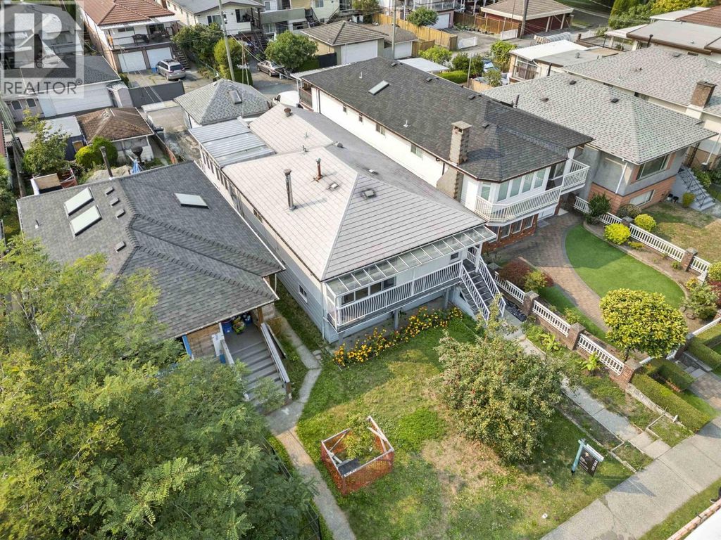 6777 Kerr Street, Vancouver