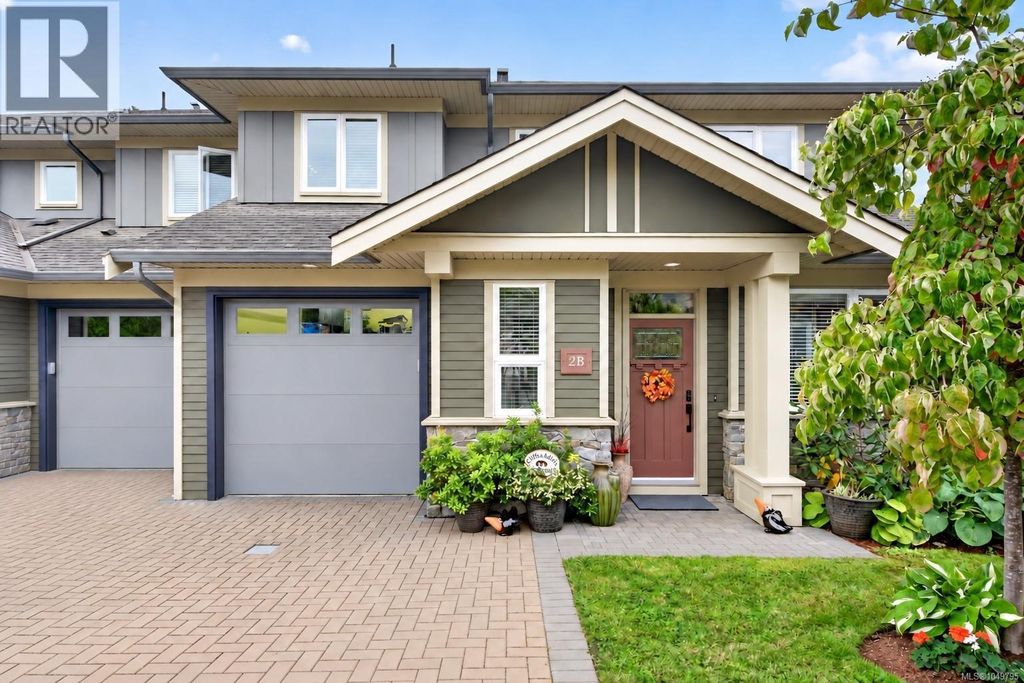 2b 7250 West Saanich Rd, Central Saanich