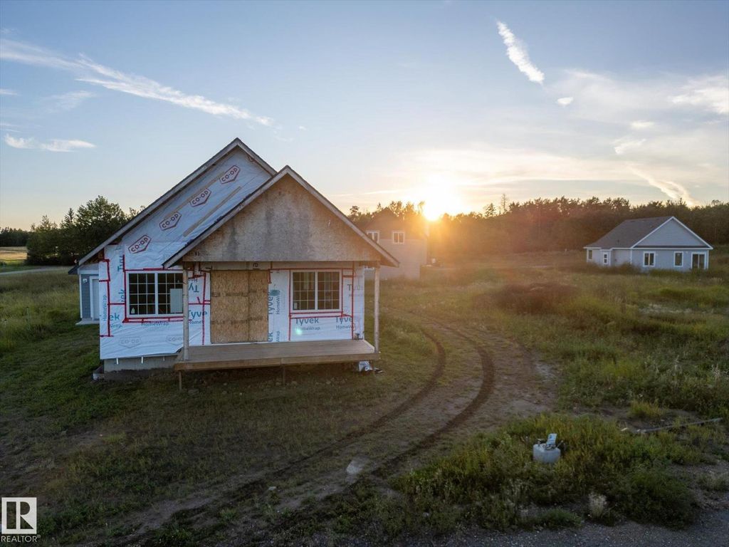 49 5323 Township Road 541a, Rural Lac Ste. Anne County