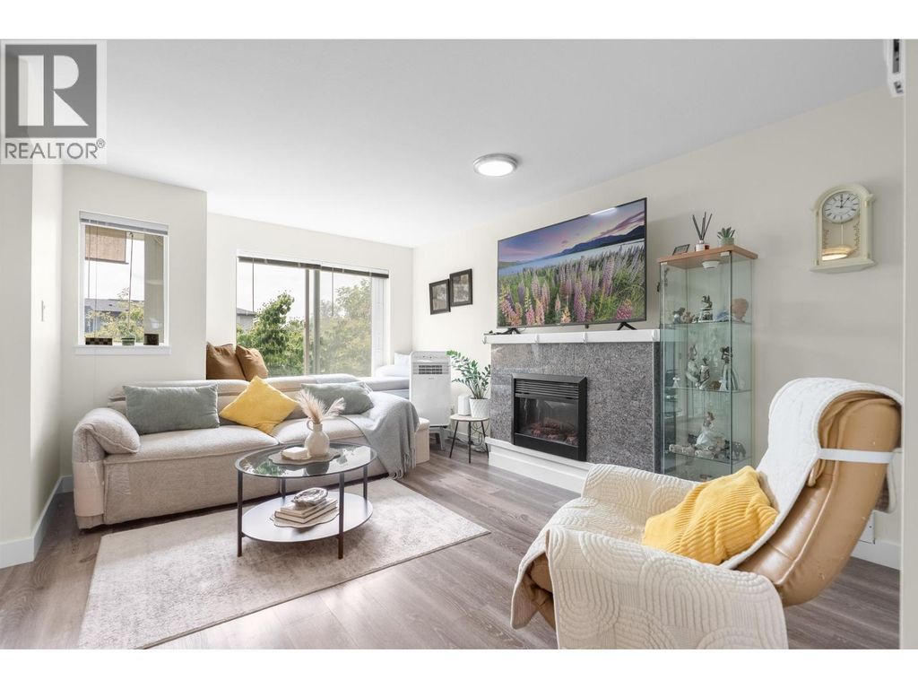 22 7370 Stride Avenue, Burnaby