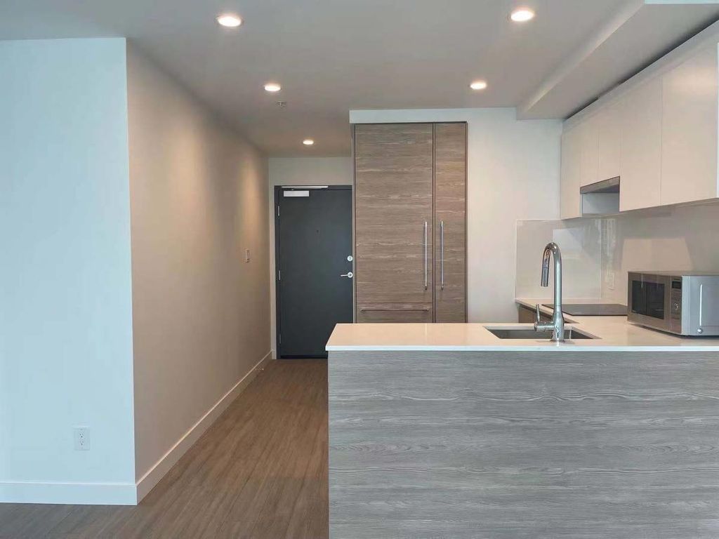 13xx 13655 Fraser Hwy, Surrey