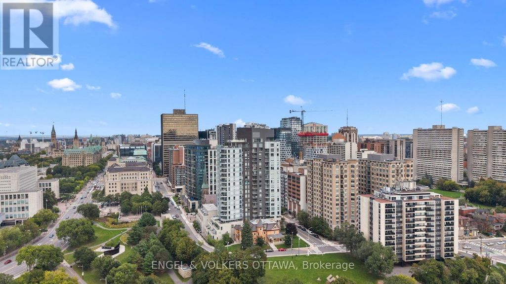 701 - 428 Sparks Street, Ottawa