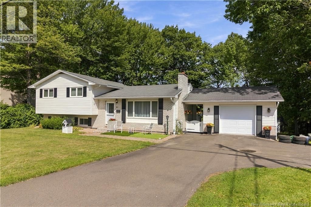91 Springwater Lane, New Maryland