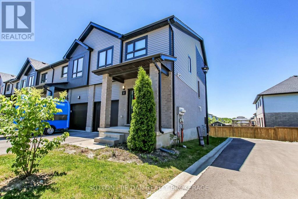 2 - 819 Kleinburg Drive, London North (north B)