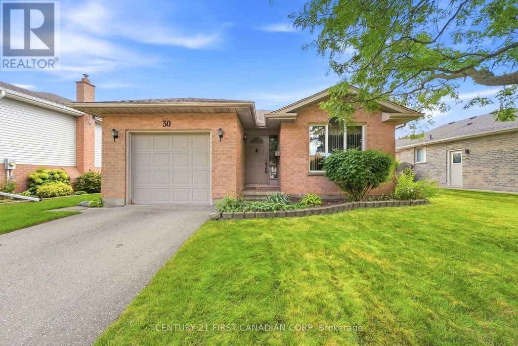 30 Bonaventure Drive, London East (east I)