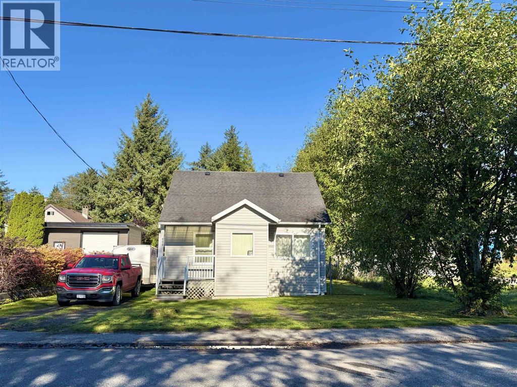 202 W 9th Avenue, Prince Rupert