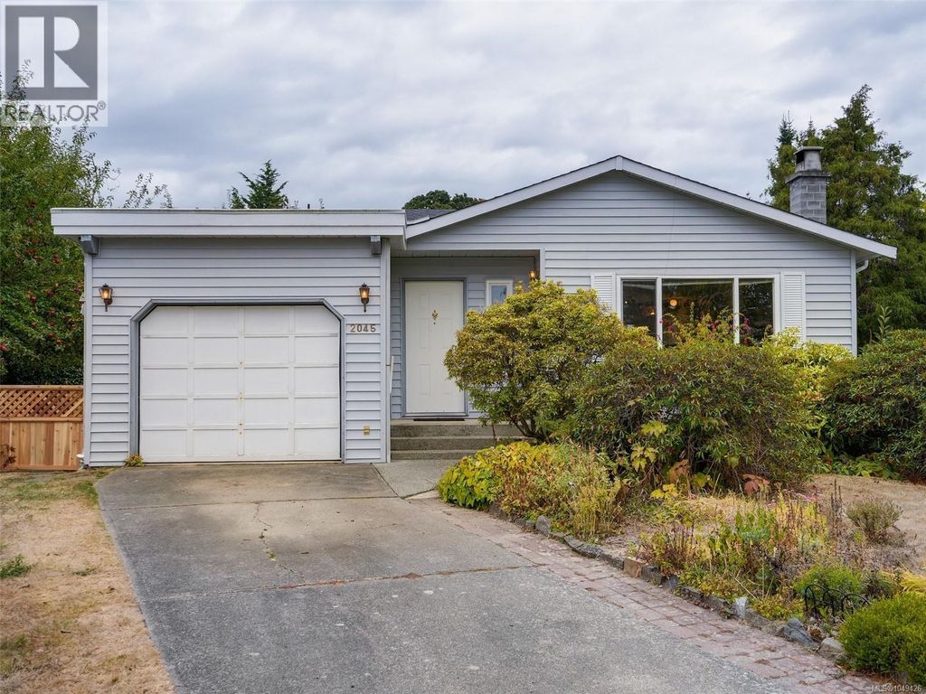 2045 Winmeadow Pl, Sidney