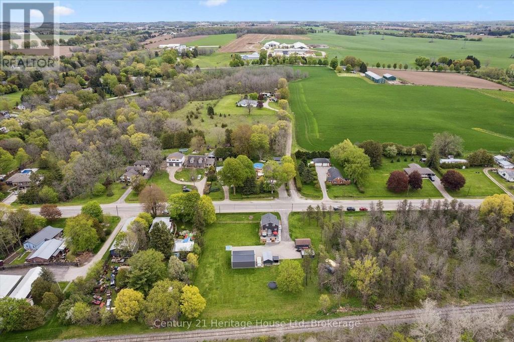 584077 Beachville Road, South-West Oxford (centreville)