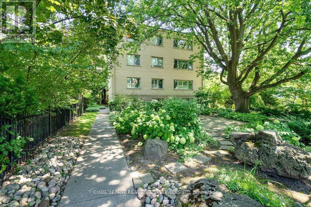 103 - 31 Rosedale Road, Toronto (rosedale-Moore Park)
