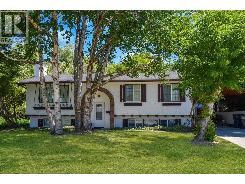 508 16th Ave S, Cranbrook