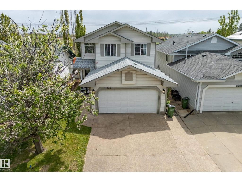 11827 8 Av Nw, Edmonton