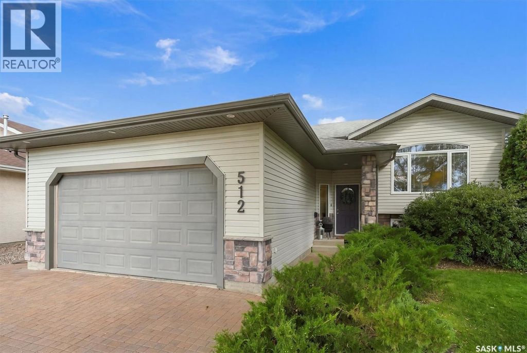 512 Ens Crescent, Warman