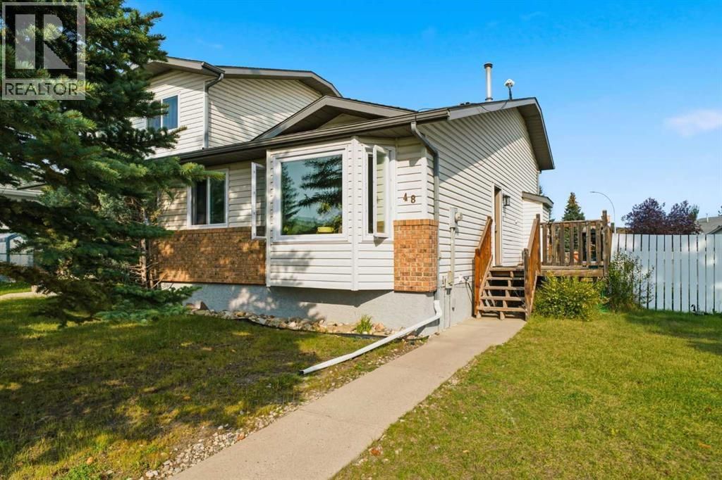 48 West Aarsby Road, Cochrane