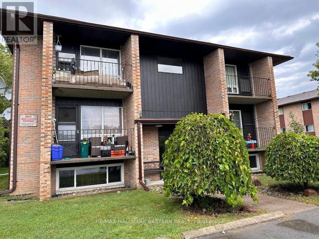 203 - 106 Lansdowne Street, Peterborough (town Ward 3)
