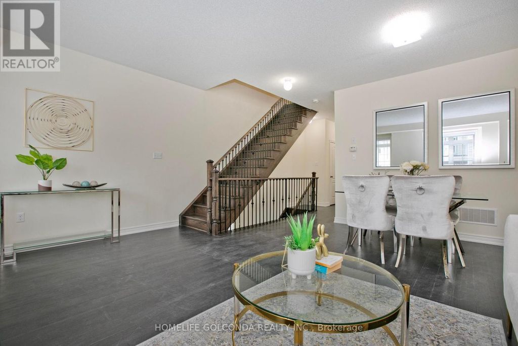 138 - 14 Fanny Grove Way, Markham (greensborough)