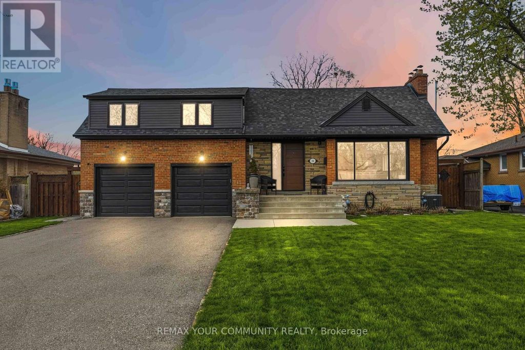 34 Walwyn Avenue, Toronto (humberlea-Pelmo Park)