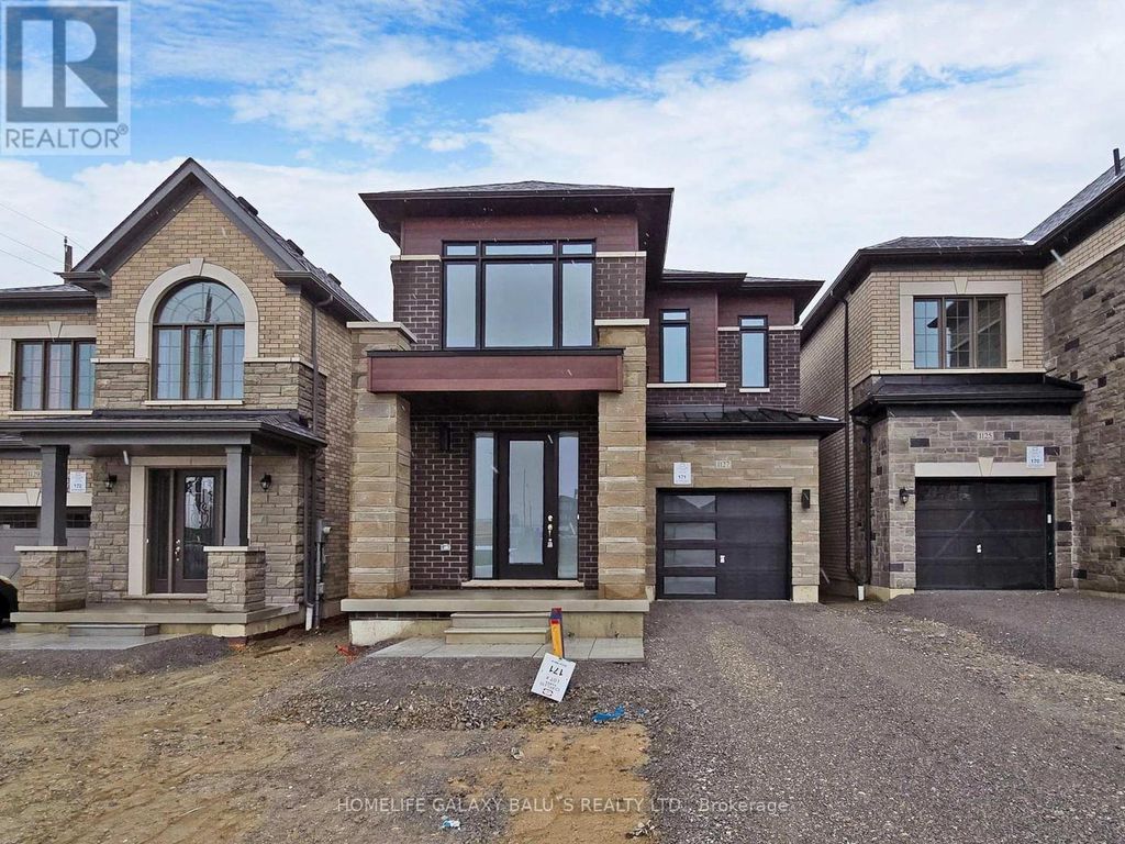 1127 Zircon Manor, Pickering