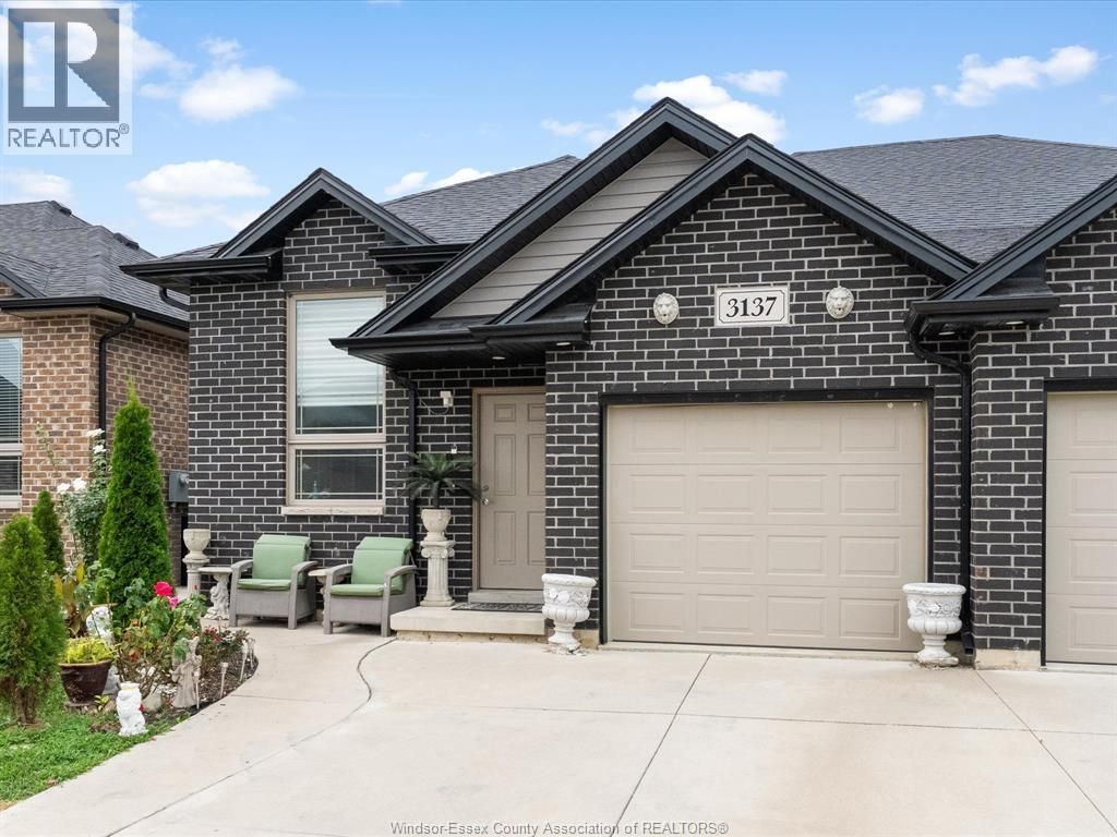 3137 Viola Crescent, Windsor