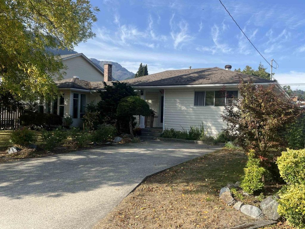 533 Rupert Street|hope, Hope