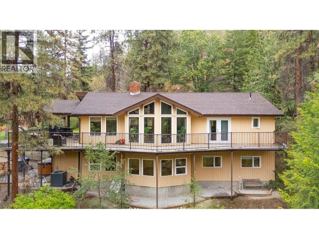 6407 Simpson Road, Summerland