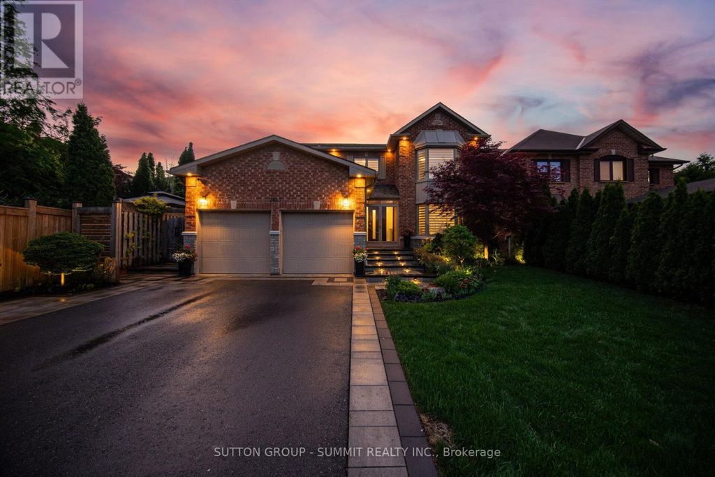 2017 Lady Di Court Nw, Mississauga (sheridan)